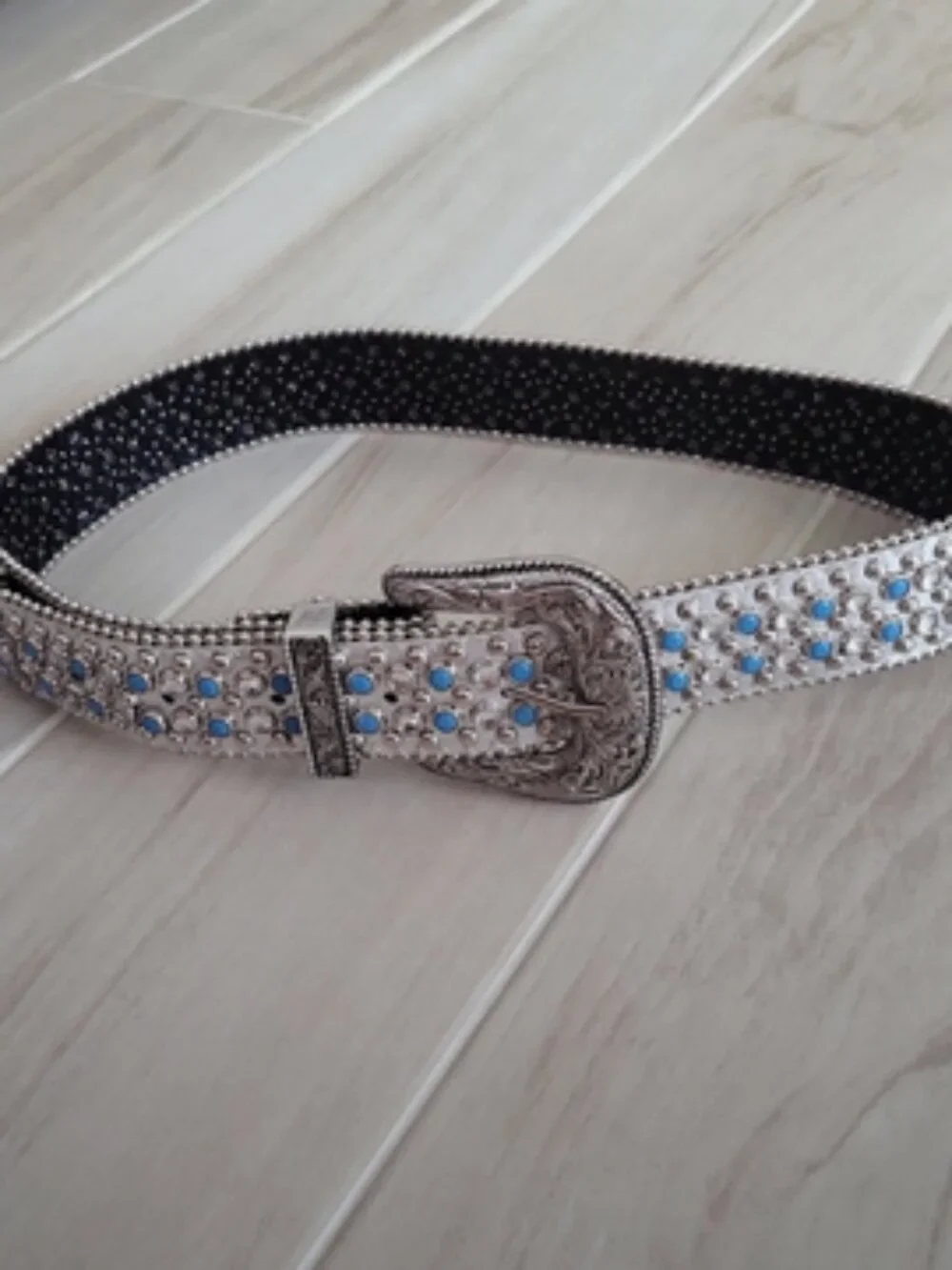 Vintage Silver Metallic Western Style Belt w/ Clear & Blue Rhinestone Studs
